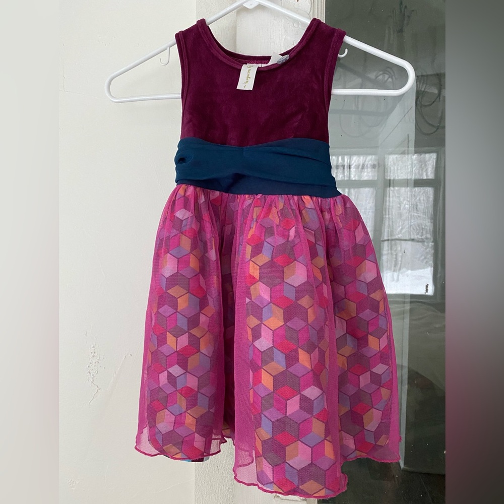 Matilda Jane Paint by Numbers dress
RN 139040
Item #D14128
Size 4